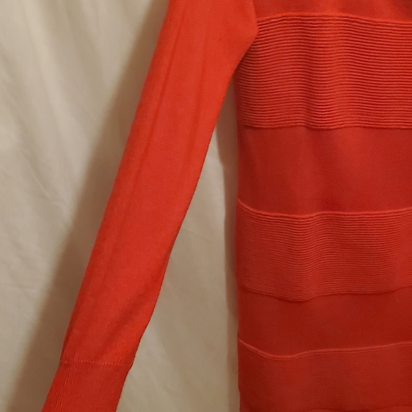 RED CUPIO SWEATER. SMALL, BEAUTIFUL - Picture 4 of 8